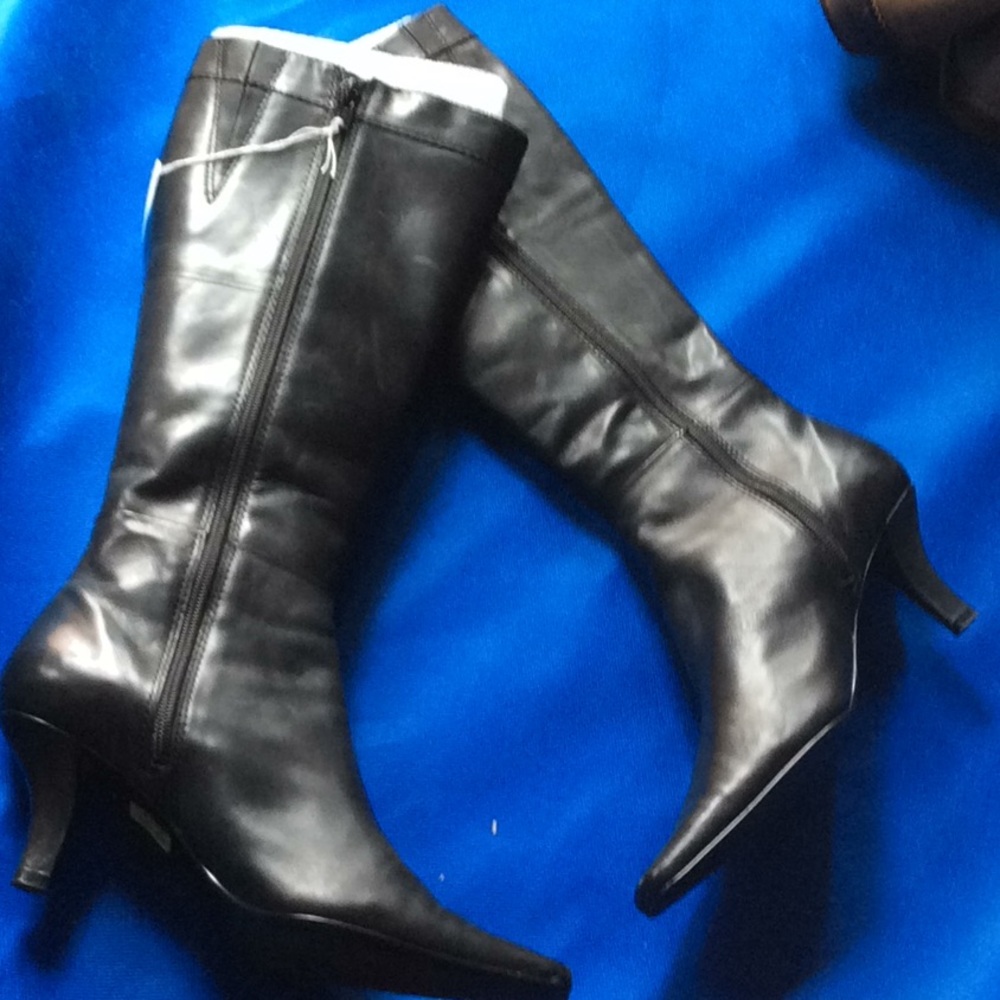 Leather boots